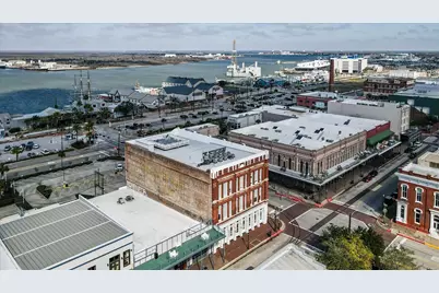 2206 Strand St #201, Galveston, TX 77550 - Photo 49