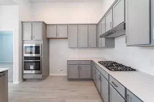 633 Canadian Trl, Dayton, TX 77535 - Photo 5