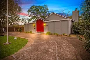 2111 N Galveston Ave, Pearland, TX 77581 - Photo 1