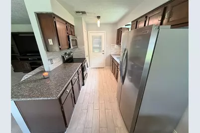 10 Lobo Court, Angleton, TX 77515 - Photo 9