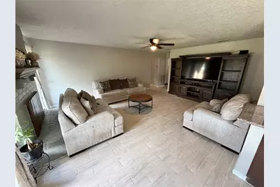 10 Lobo Court, Angleton, TX 77515 - Photo 5