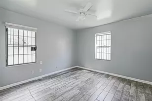 4821 Alvin St, Houston, TX 77033 - Photo 9