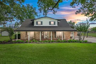 2357 Sterling Dr, Pearland, TX 77584 - Photo 1