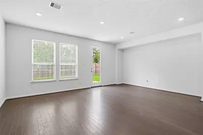 4805 Seven Oaks Lane, Conroe, TX 77304 - Photo 17