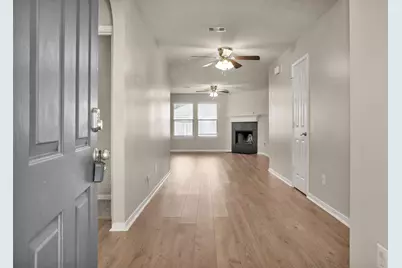 32102 Decker Oaks Drive, Pinehurst, TX 77362 - Photo 5