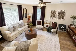 211 E Yell St, Livingston, TX 77351 - Photo 7