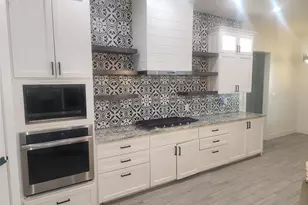 214 Lakeland Cir, Rosharon, TX 77583 - Photo 15