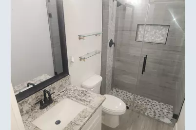 214 Lakeland Circle, Rosharon, TX 77583 - Photo 9