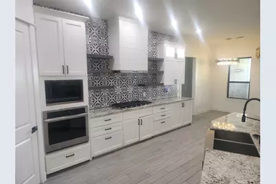 214 Lakeland Circle, Rosharon, TX 77583 - Photo 11