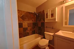 10855 Meadowglen Ln, Houston, TX 77042 - Photo 19