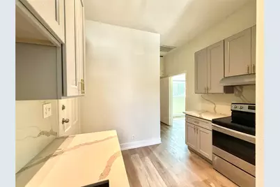 805 10 Th Street #4, Galveston, TX 77550 - Photo 5
