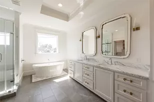 828 E 28th St, Houston, TX 77009 - Photo 33