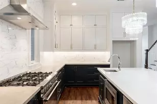 828 E 28th St, Houston, TX 77009 - Photo 9