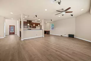 9203 Clayberry St, Houston, TX 77080 - Photo 9