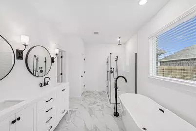 13002 Old Fashion Circle, Mont Belvieu, TX 77535 - Photo 15