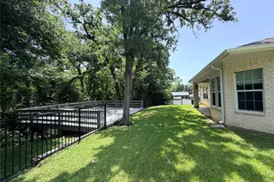 127 Boyd St, Buffalo, TX 75831 - Photo 27