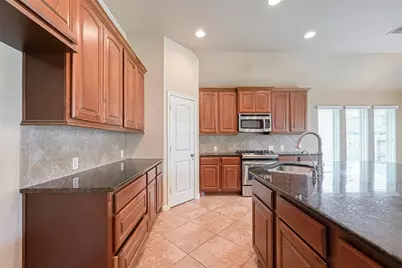 6206 Falling Briar Lane, Sugar Land, TX 77479 - Photo 25