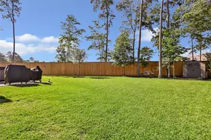 2627 Lost Holly Ln, Conroe, TX 77301 - Photo 35