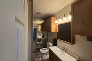 600 E Fayle St, Baytown, TX 77520 - Photo 13