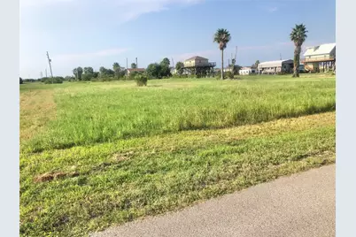 1921 Galveston Avenue, Port Bolivar, TX 77650 - Photo 5