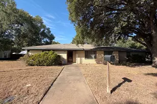 315 N Judson St, Navasota, TX 77868 - Photo 1