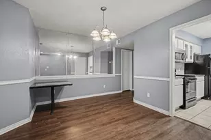 18800 Egret Bay Blvd, Webster, TX 77058 - Photo 5