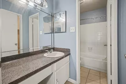 18800 Egret Bay Boulevard #1603, Webster, TX 77058 - Photo 9