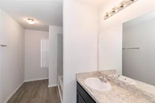 8802 Livings St, Houston, TX 77028 - Photo 9