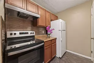 1500 Bay Area Blvd, Houston, TX 77058 - Photo 13