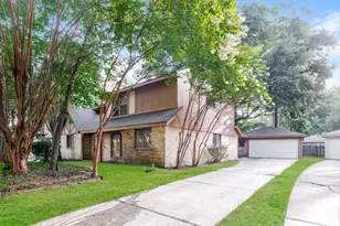 3018 Falling Brook Dr, Houston, TX 77345 - Photo 5