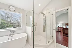 106 Mignon Ln, Houston, TX 77024 - Photo 25