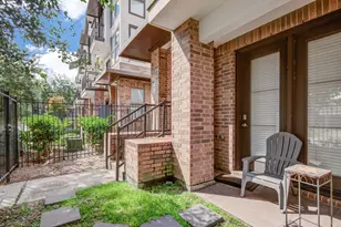 2818 Polk St, Houston, TX 77003 - Photo 3