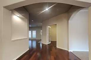 155 S Queenscliff Cir, The Woodlands, TX 77382 - Photo 3