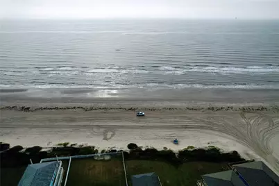 1832 Croaker, Crystal Beach, TX 77650 - Photo 5