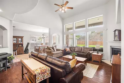 1302 Lake Grayson Drive, Katy, TX 77494 - Photo 13