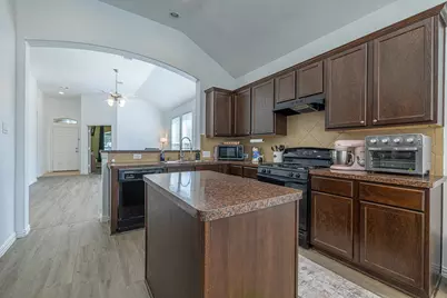 3818 Hunters Trail, Baytown, TX 77521 - Photo 11