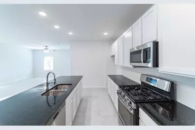 10633 Altitude Way, Conroe, TX 77303 - Photo 7