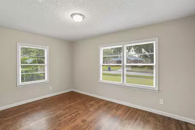 410 22nd Avenue N, Texas City, TX 77590 - Photo 9