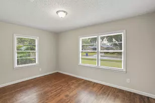 410 22nd Ave N, Texas City, TX 77590 - Photo 9
