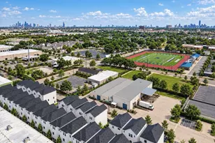 1940 Purswell Rd, Houston, TX 77055 - Photo 37