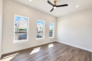 1940 Purswell Rd, Houston, TX 77055 - Photo 17