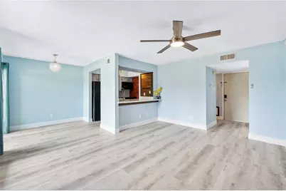 18519 Egret Bay Boulevard #1407, Webster, TX 77058 - Photo 9