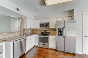 382 N Post Oak Ln, Houston, TX 77024 - Photo 27