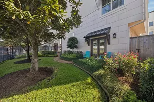 1545 Haddon St, Houston, TX 77006 - Photo 1