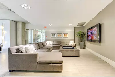 1901 Post Oak Boulevard #1405, Houston, TX 77056 - Photo 17