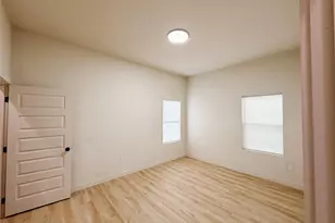 326 Clearwater A-B St, Houston, TX 77029 - Photo 11