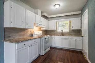 715 Center St, Pasadena, TX 77506 - Photo 9