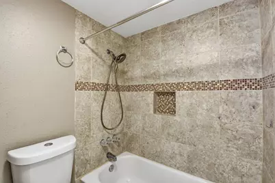 2100 Tanglewilde Street #642, Houston, TX 77063 - Photo 21