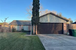 12526 Cooperstown Dr, Houston, TX 77089 - Photo 1