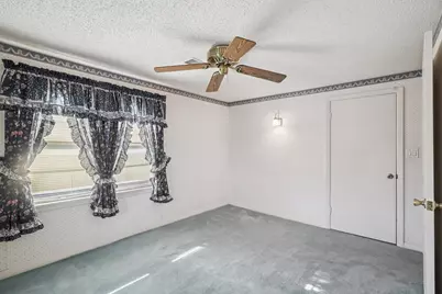 4733 Oleander Street, Bacliff, TX 77518 - Photo 39